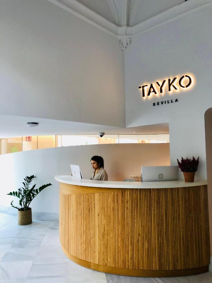 Hotel Tayko Sevilla エクステリア 写真